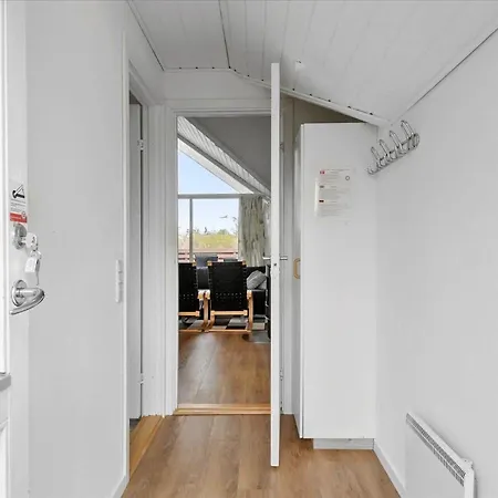 N102-karrebaeksminde-krageholmsvej-82 *