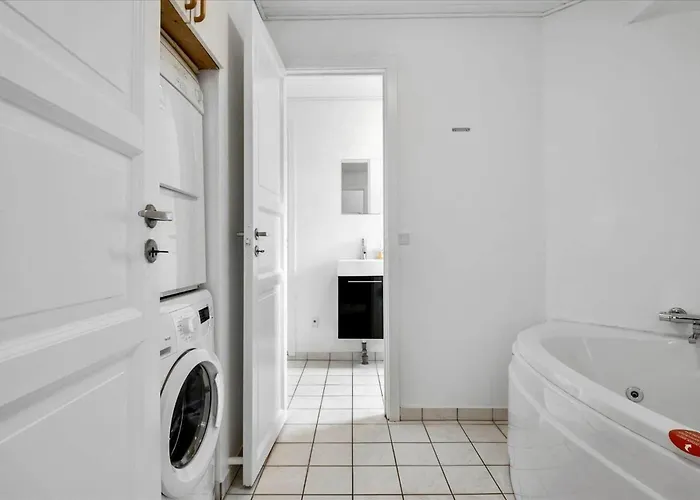 N102-karrebaeksminde-krageholmsvej-82 *